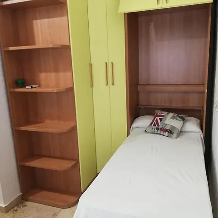 18 Calle Miguel Marquez Appartement *