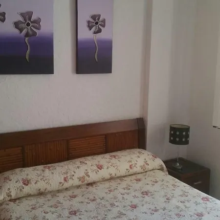 18 Calle Miguel Marquez * Fuengirola